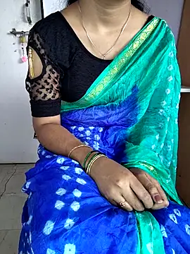 lovelygirl4567 online show from 02-05-26, 05:34