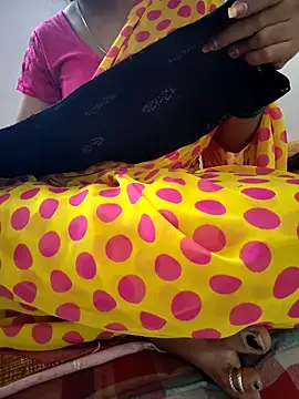 lovelygirl4567 online show from 04-04-26, 05:49