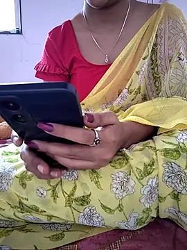 lovelygirl4567 online show from 04-09-26, 06:41