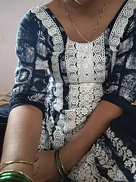 lovelygirl4567 online show from 05-23-26, 05:56