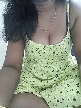 Snapshot of Tamil_Vishalini chatting on 06-17-26, 10:39 Tamil Vishalini online show from 06-17-26, 10:39
