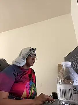 DamnBubbles online show from 02-10-25, 06:13