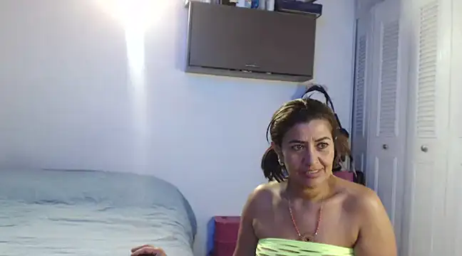 CamilaLix online show from 01-19-25, 04:01