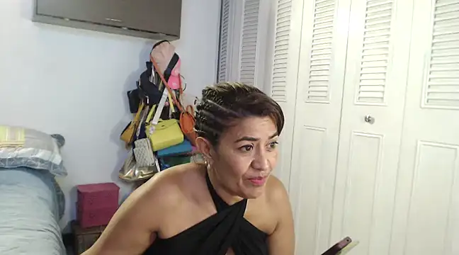 CamilaLix online show from 01-28-25, 12:47