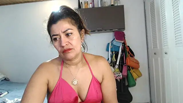 CamilaLix online show from 03-10-25, 01:45