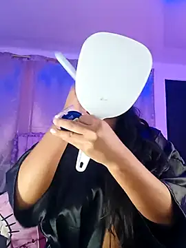 Snapshot of PaulaOrtiz_1 chatting on 03-05-25, 11:06 PaulaOrtiz 1 online show from 03-05-25, 11:06