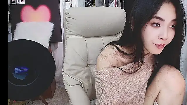 xiaotiantian-76 online show from 12-16-25, 02:33