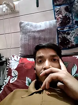 Snapshot of Tarun_0026 chatting on 03-06-26, 04:36 Tarun 0026 online show from 03-06-26, 04:36
