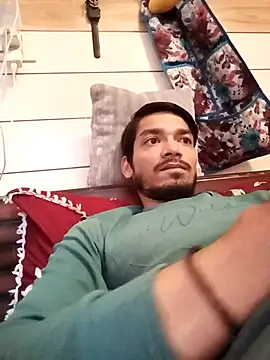 Snapshot of Tarun_0026 chatting on 04-20-26, 06:05 Tarun 0026 online show from 04-20-26, 06:05