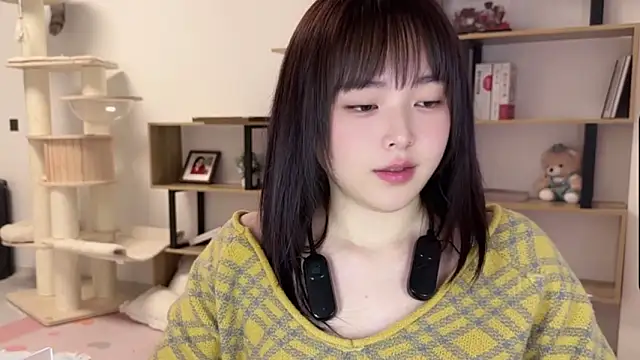 Chenjing0 online show from 03-25-26, 12:55