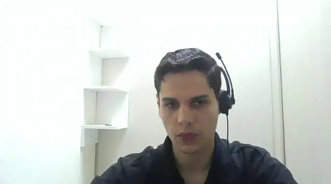 Snapshot of novinho242k chatting on 01-02-25, 05:29 novinho242k online show from 01-02-25, 05:29