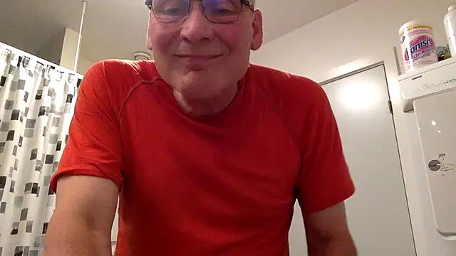 Snapshot of Parleg2 chatting on 07-24-26, 07:56 Parleg2 online show from 07-24-26, 07:56