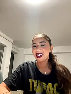 Snapshot of miaceleste chatting on 09-20-25, 07:15 miaceleste online show from 09-20-25, 07:15