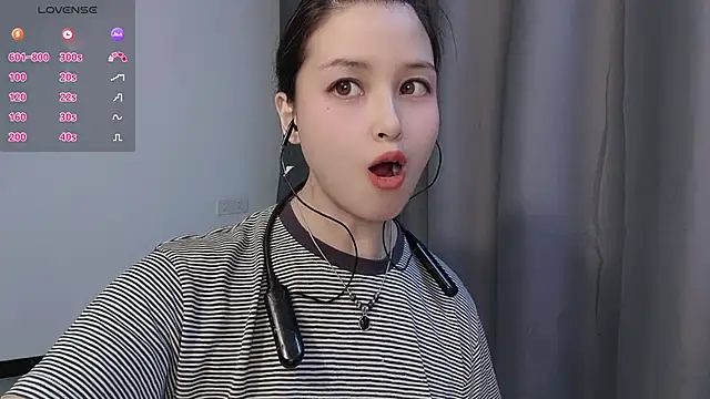 Lucky-xiuxiu online show from 11-25-25, 03:23