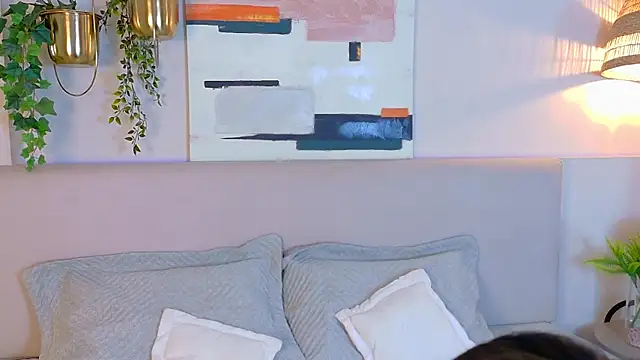 AbieHills online show from 11-11-25, 11:21