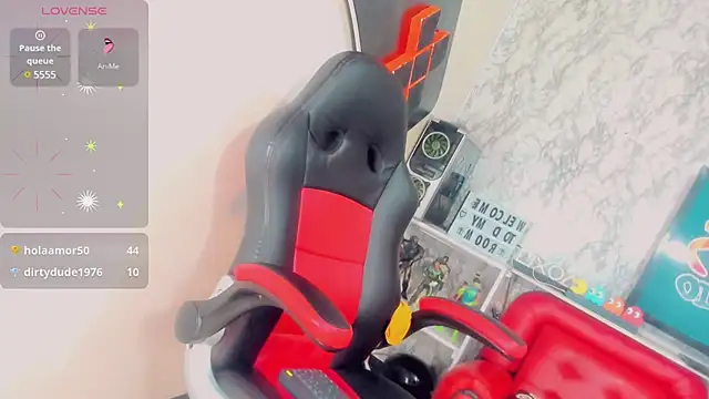 Snapshot of Gisele_fox chatting on 03-18-25, 01:43 Gisele fox online show from 03-18-25, 01:43