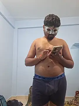 Snapshot of Desi_Heat chatting on 11-12-25, 12:55 Desi Heat online show from 11-12-25, 12:55