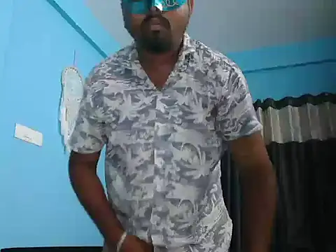 Desi Heat online show from 05-14-26, 06:04