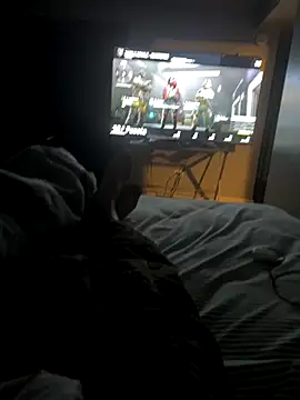 Snapshot of leisurelycriminal chatting on 09-27-25, 05:56 leisurelycriminal online show from 09-27-25, 05:56