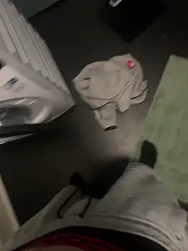 Snapshot of chriswhittheD chatting on 01-01-25, 07:10 chriswhittheD online show from 01-01-25, 07:10