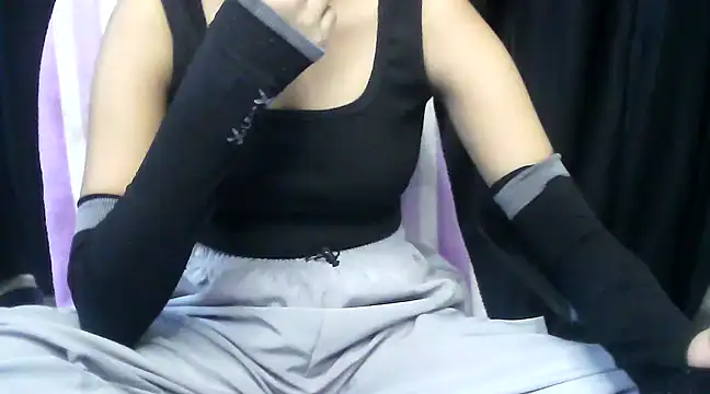 Snapshot of hot-niti chatting on 02-21-25, 07:32 hot-niti online show from 02-21-25, 07:32