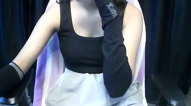 Snapshot of hot-niti chatting on 02-21-25, 10:37 hot-niti online show from 02-21-25, 10:37