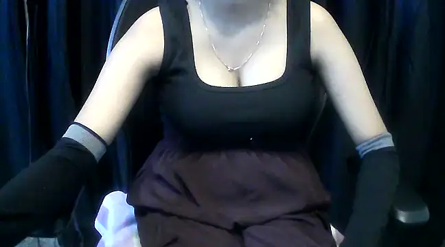 Snapshot of hot-niti chatting on 02-23-25, 11:36 hot-niti online show from 02-23-25, 11:36