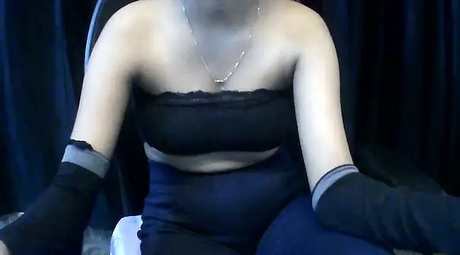 Snapshot of hot-niti chatting on 03-18-25, 11:20 hot-niti online show from 03-18-25, 11:20