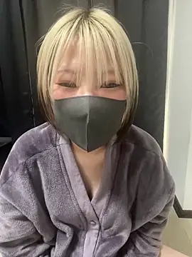 Hikaru-chan online show from 01-16-25, 03:45