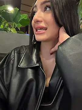 Snapshot of Maddy_Jones chatting on 06-22-26, 10:51 Maddy Jones online show from 06-22-26, 10:51