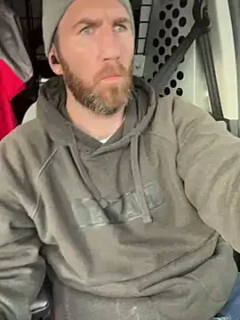 coreyl9718 online show from 02-20-25, 08:58