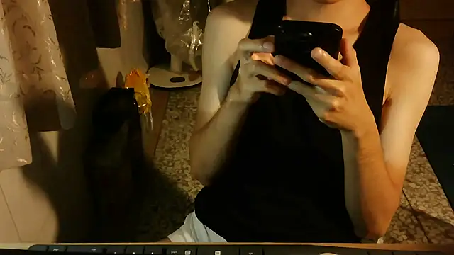 KYU890428 online show from 10-25-25, 04:24