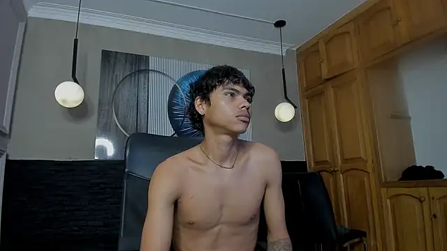 adam piarse01 online show from 02-09-25, 09:17