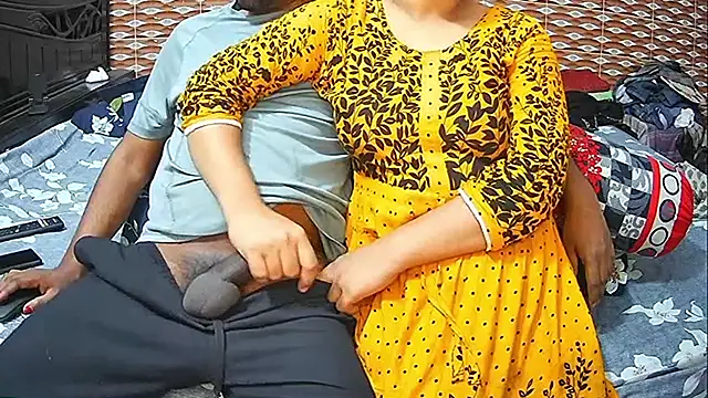 Hot Nila online show from 04-07-26, 03:18