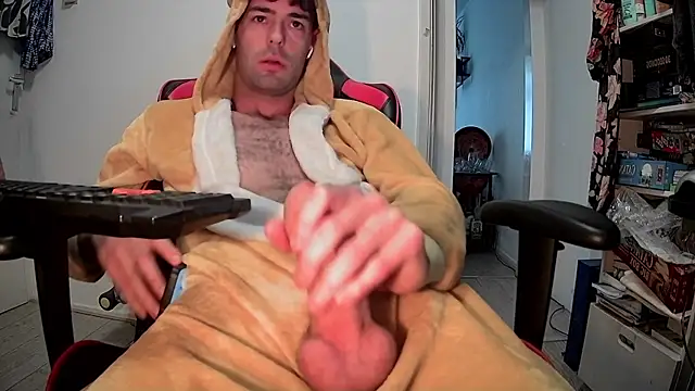 onesieboyx online show from 10-14-25, 02:18