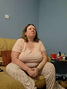 curvy girl71 online show from 03-17-25, 07:15