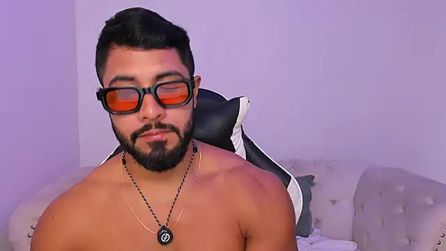 Santiago huntt online show from 04-04-26, 12:35