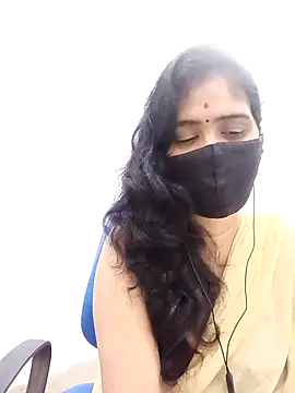 Lucky-Deepthi online show from 09-28-25, 12:27