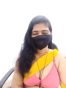 Snapshot of Lucky-Deepthi chatting on 04-25-26, 11:46 Lucky-Deepthi online show from 04-25-26, 11:46