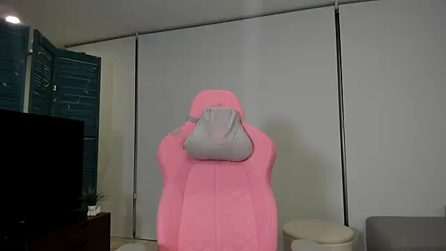 Lularose6 online show from 02-03-25, 04:57