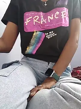 Snapshot of Barbie_183 chatting on 02-27-25, 10:15 Barbie 183 online show from 02-27-25, 10:15