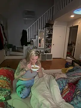 Snapshot of kittiekatieyogi chatting on 02-10-25, 03:24 kittiekatieyogi online show from 02-10-25, 03:24