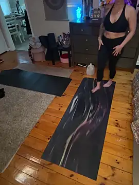 Snapshot of kittiekatieyogi chatting on 02-17-25, 09:52 kittiekatieyogi online show from 02-17-25, 09:52