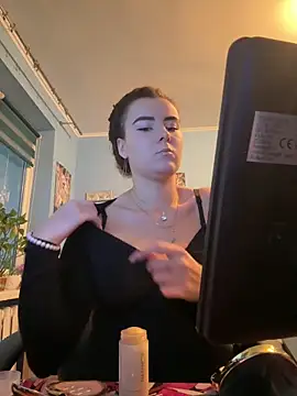 mewKate online show from 12-20-25, 02:46