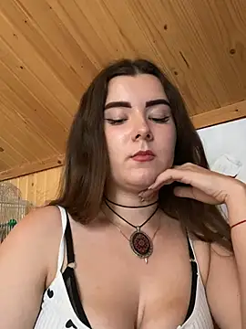 Snapshot of mewKate chatting on 06-14-26, 03:36 mewKate online show from 06-14-26, 03:36