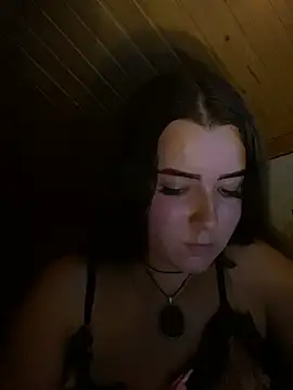 Snapshot of mewKate chatting on 07-11-26, 11:28 mewKate online show from 07-11-26, 11:28