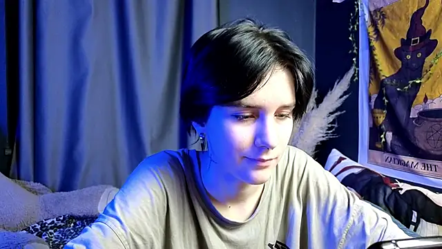 Snapshot of Hyeon_Jin chatting on 02-09-25, 11:46 Hyeon Jin online show from 02-09-25, 11:46