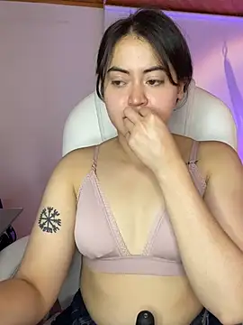 Snapshot of Camila_pinkk chatting on 05-23-26, 03:27 Camila pinkk online show from 05-23-26, 03:27