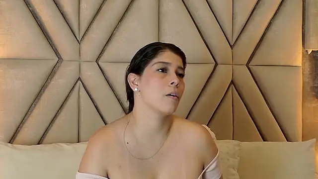 MilaRux online show from 03-18-26, 04:54