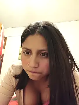Snapshot of Adrianisx chatting on 02-08-25, 01:43 Adrianisx online show from 02-08-25, 01:43